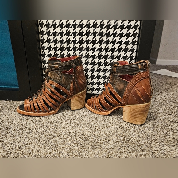 Freebird by Steven - Wazee in Cognac Multi Size 5 - Picture 4 of 6